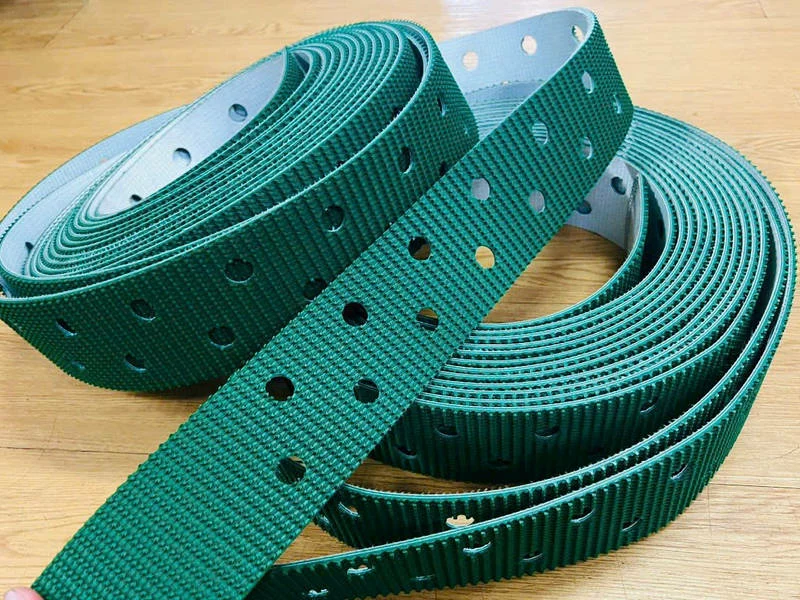 Dây băng tải PVC gai nhám đục lỗ