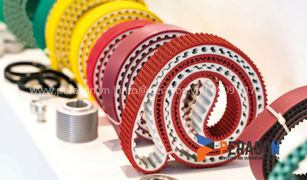 Bề mặt lớp phủ dây curoa có nhiều loại sản xuất theo yêu cầu Dây curoa pu đắp cao su đỏ