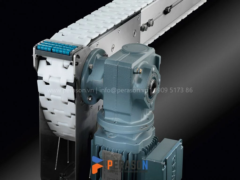 Băng tải xích nhựa xương cá màu trắng